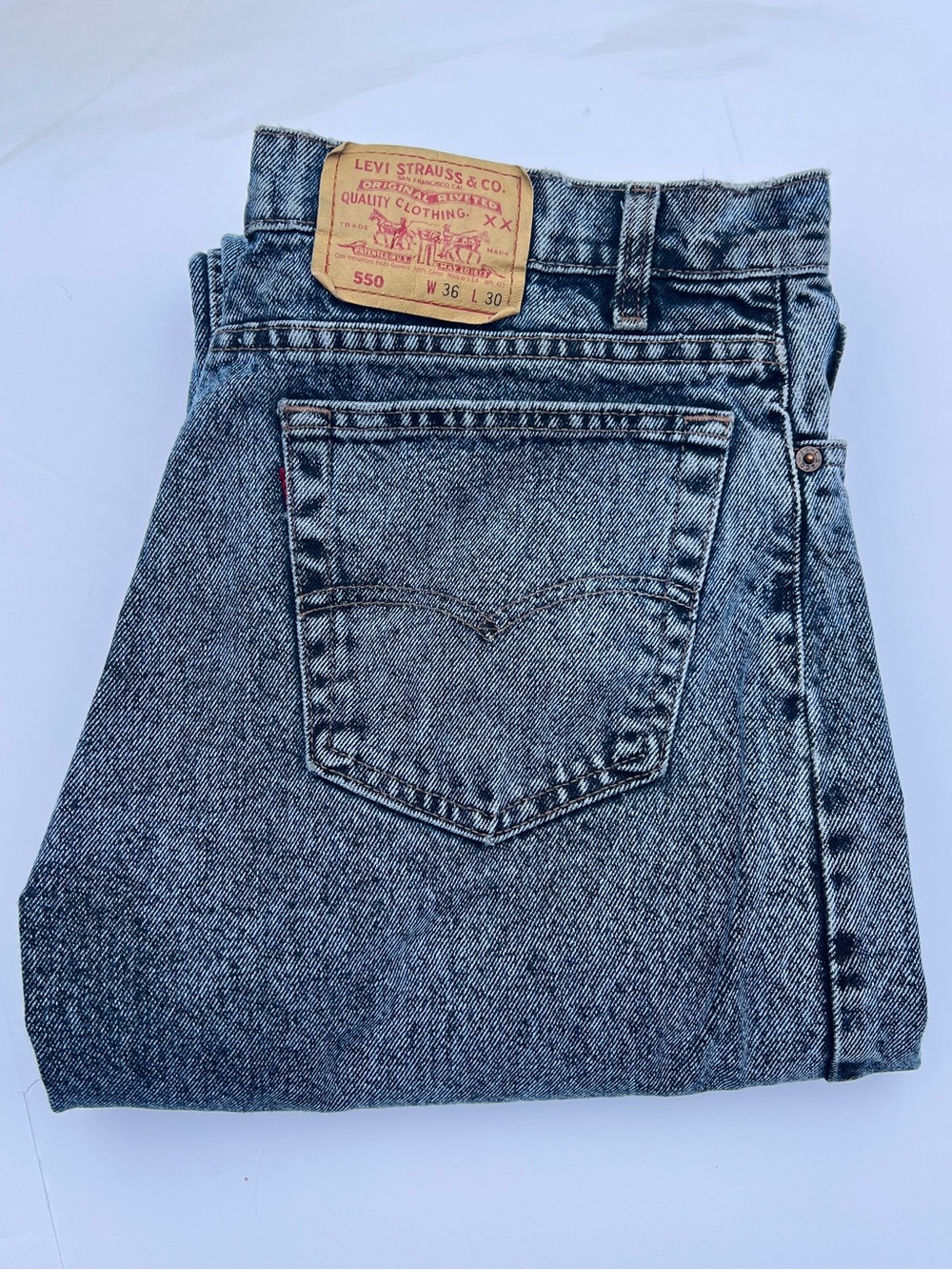 Vintage Levi’s 550 Relaxed Fit USA Made Stone Wash Jeans 36x30